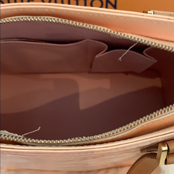 Authentic  Louis Vuitton Houston Vernice - Picture 5 of 7